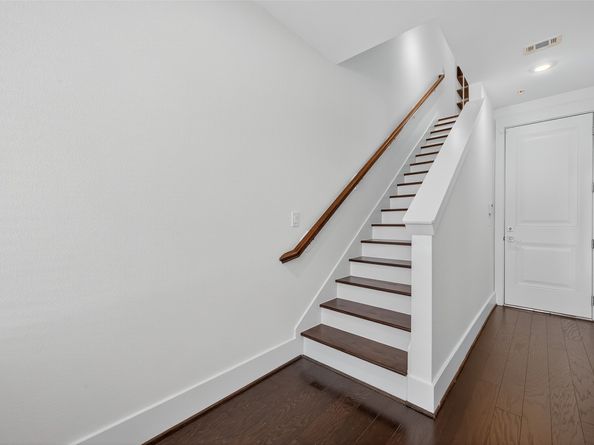2401 Crawford Street C3D, Houston TX 77004