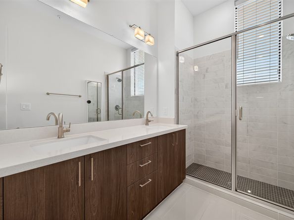 2401 Crawford Street C3D, Houston TX 77004