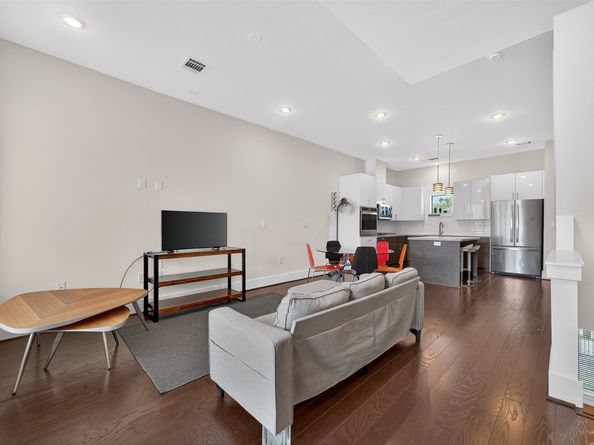 2401 Crawford Street C3D, Houston TX 77004