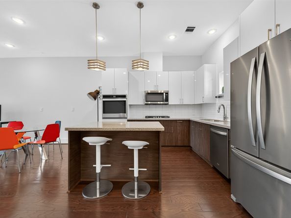 2401 Crawford Street C3D, Houston TX 77004