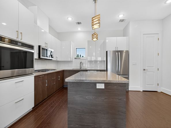 2401 Crawford Street C3D, Houston TX 77004