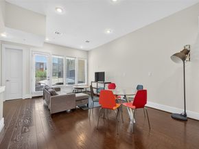 2401 Crawford Street C3D, Houston TX 77004
