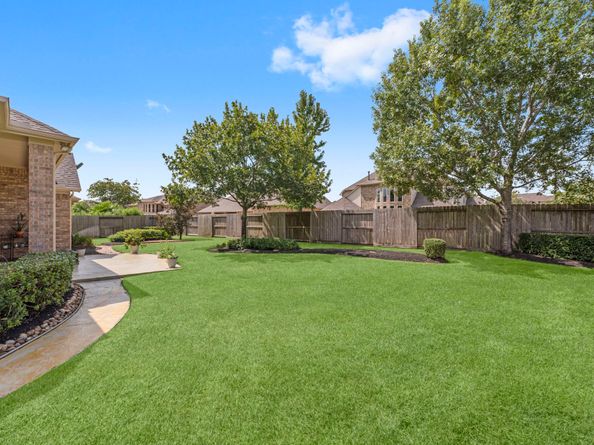 25107 Carrick Bend Drive, Spring TX 77389