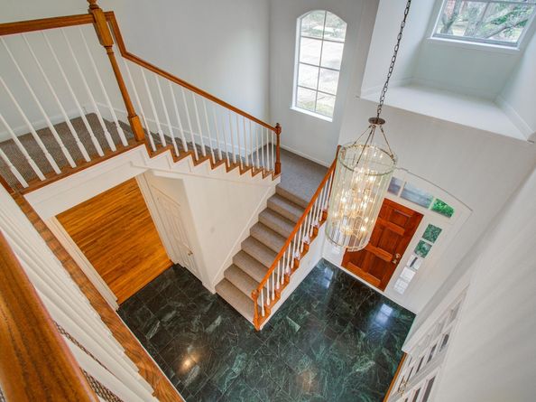 5425 Loch Lomond Drive, Houston TX 77096