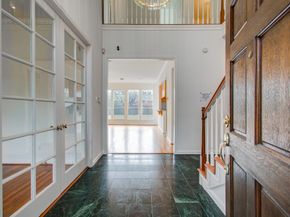 5425 Loch Lomond Drive, Houston TX 77096
