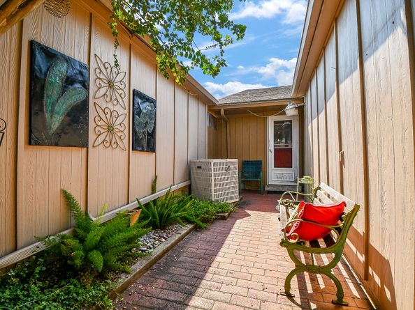 11431 Sabo Road, Houston TX 77089