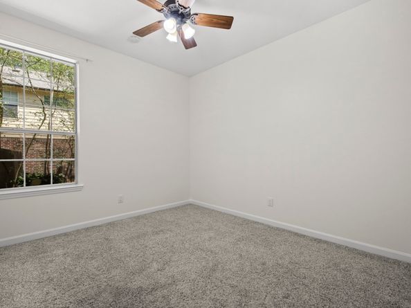 31 Trailhead Place, The Woodlands TX 77381