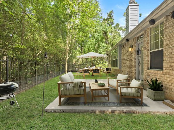 31 Trailhead Place, The Woodlands TX 77381