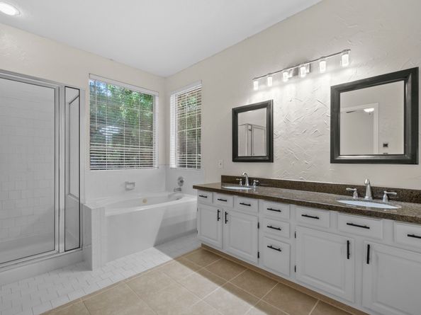 31 Trailhead Place, The Woodlands TX 77381