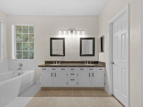 31 Trailhead Place, The Woodlands TX 77381