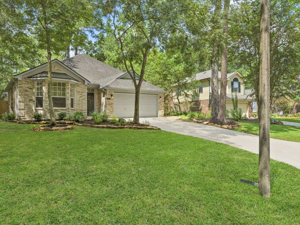 31 Trailhead Place, The Woodlands TX 77381