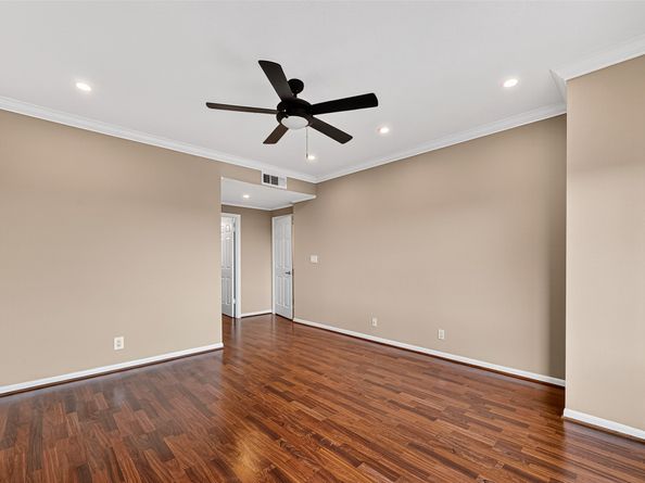 2001 Holcombe Boulevard 3305, Houston TX 77030