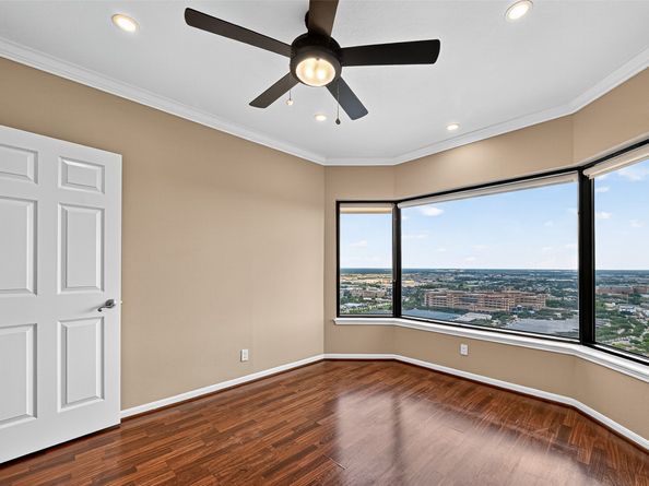 2001 Holcombe Boulevard 3305, Houston TX 77030