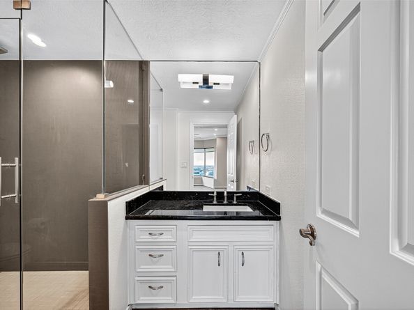 2001 Holcombe Boulevard 3305, Houston TX 77030