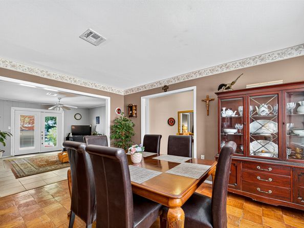 6014 Dawnridge Drive, Houston TX 77035
