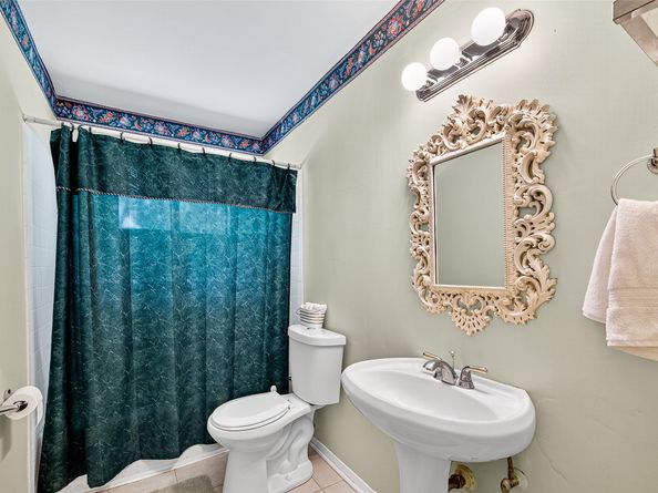 6014 Dawnridge Drive, Houston TX 77035