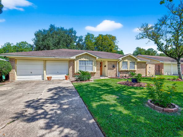 6014 Dawnridge Drive, Houston TX 77035