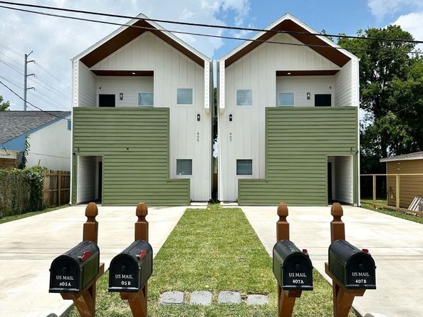 9709 Pelsey AB Street, Houston TX 77029