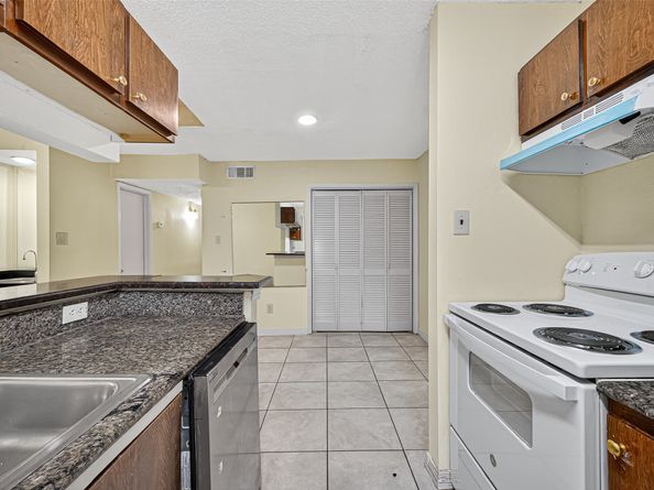 8360 Jorine Drive 8360, Houston TX 77036