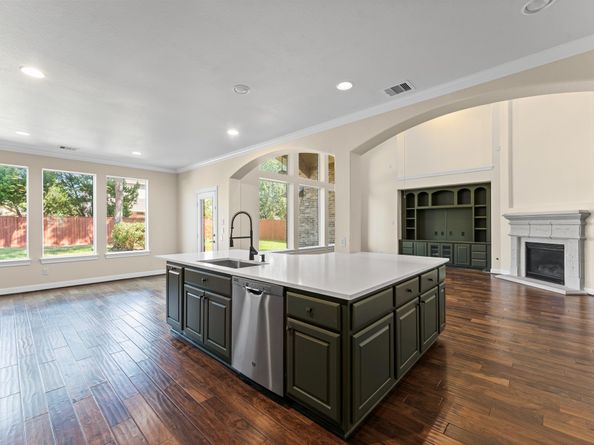 7 N Beech Springs Circle, Spring TX 77389