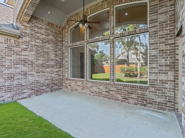 7 N Beech Springs Circle, Spring TX 77389