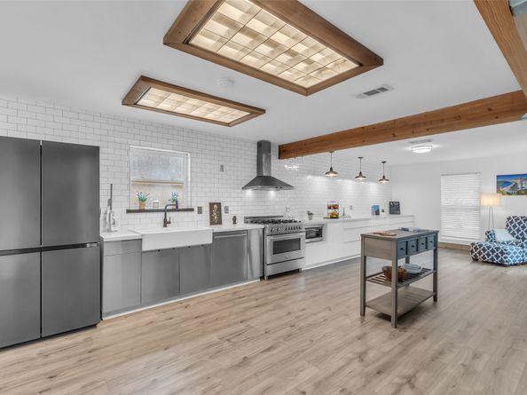 1619 Fall Valley Drive, Houston TX 77077