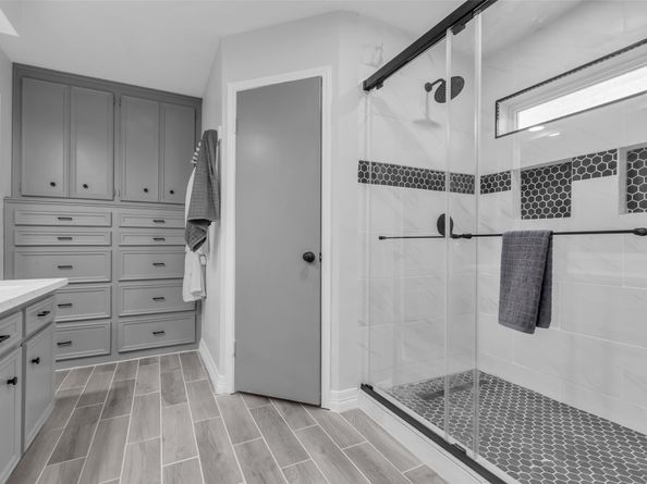 1619 Fall Valley Drive, Houston TX 77077