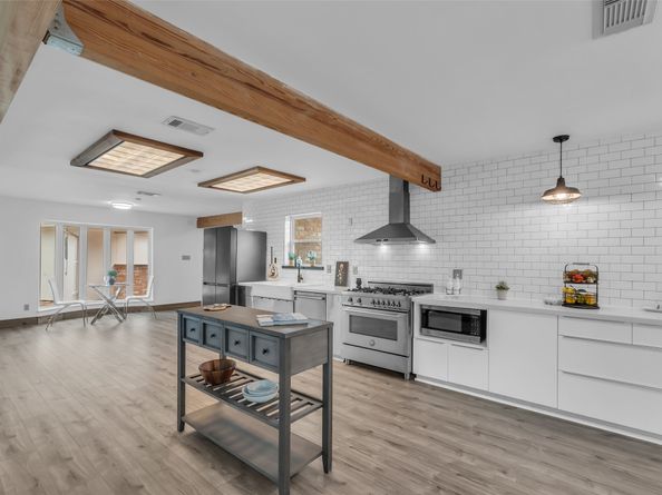 1619 Fall Valley Drive, Houston TX 77077