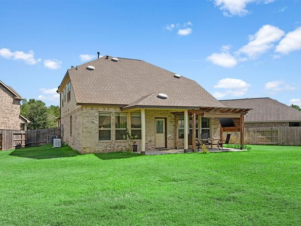 4710 Walnut Willow Court, Spring TX 77386