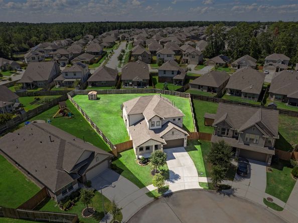 4710 Walnut Willow Court, Spring TX 77386