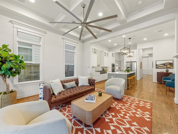 521 W 23rd Street, Houston TX 77008