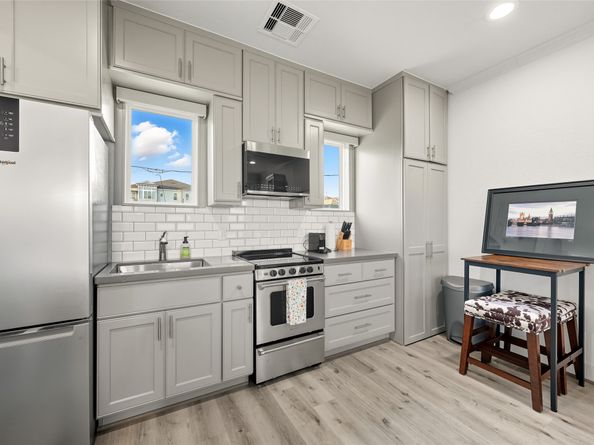 521 W 23rd Street, Houston TX 77008