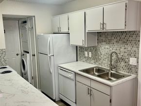 12660 Ashford Point Drive 608, Houston TX 77082