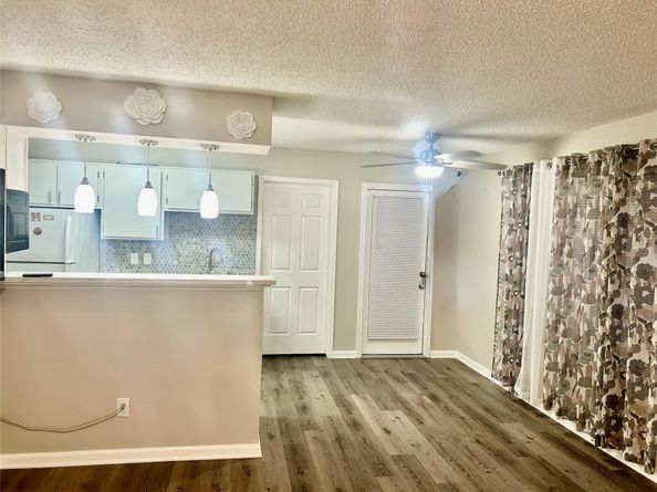 12660 Ashford Point Drive 608, Houston TX 77082