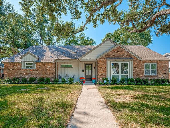3539 Woodvalley Drive, Houston TX 77025