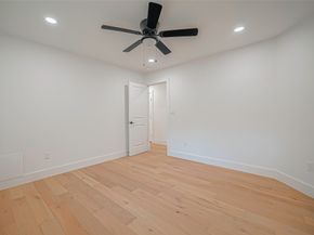 3539 Woodvalley Drive, Houston TX 77025