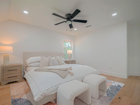 3539 Woodvalley Drive, Houston TX 77025