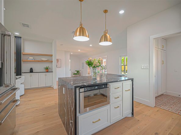 3539 Woodvalley Drive, Houston TX 77025