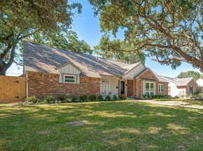 3539 Woodvalley Drive, Houston TX 77025
