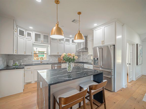 3539 Woodvalley Drive, Houston TX 77025
