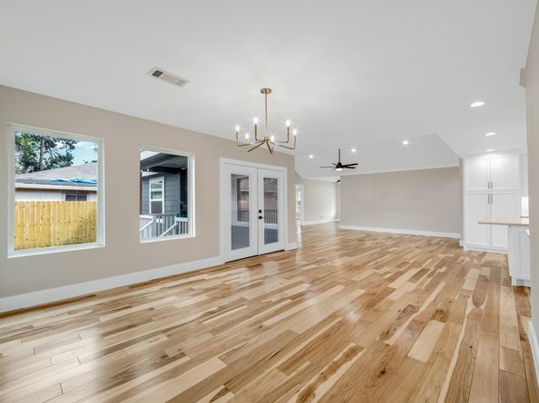 403 Moody Street, Houston TX 77009