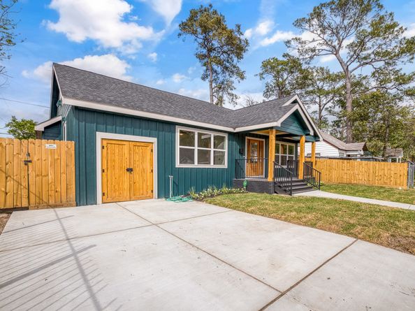 403 Moody Street, Houston TX 77009