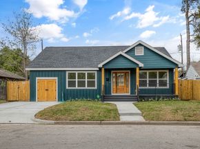 403 Moody Street, Houston TX 77009