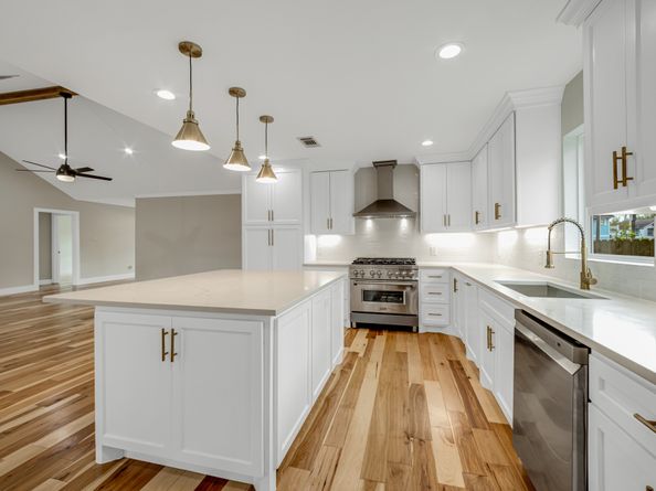 403 Moody Street, Houston TX 77009