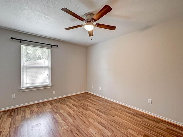 3335 Angel Lane, Houston TX 77045