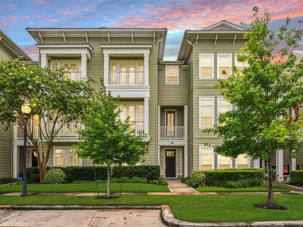 194 W Breezy Way, The Woodlands TX 77380