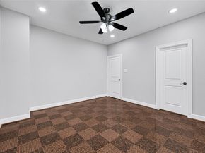 194 W Breezy Way, The Woodlands TX 77380