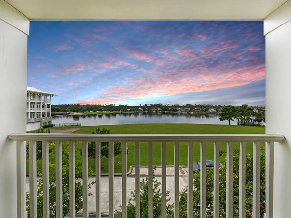 194 W Breezy Way, The Woodlands TX 77380