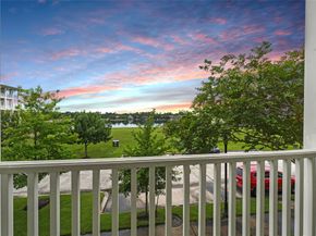 194 W Breezy Way, The Woodlands TX 77380