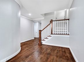 194 W Breezy Way, The Woodlands TX 77380